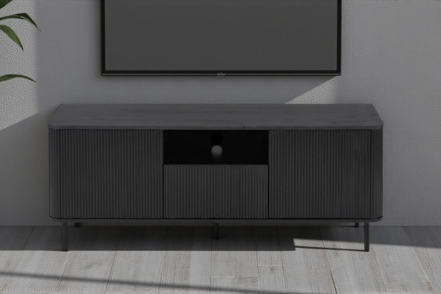 TV 2180 Lagos décor.jpg