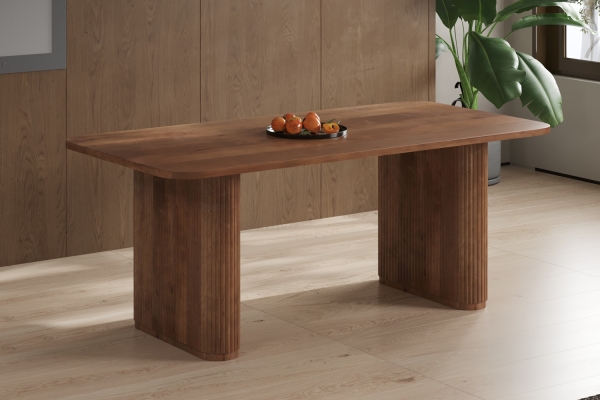 520201 Table Tafel  Leopold 2.jpg