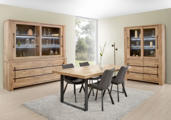Ensemble avec vaisselier