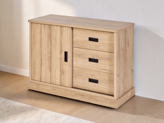 Ummi commode.jpg
